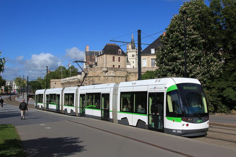 Nouvelles lignes de tramway à Nantes Pierre de Nantes