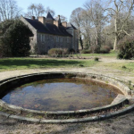 loi monument historique-jardin puit manoir ciel bleu