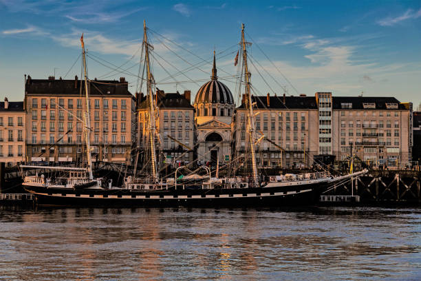 immobilier nantes prix- vue du port de Nantes