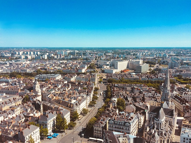 ville où il ne faut pas investir-vue aérienne de la ville de Nantes